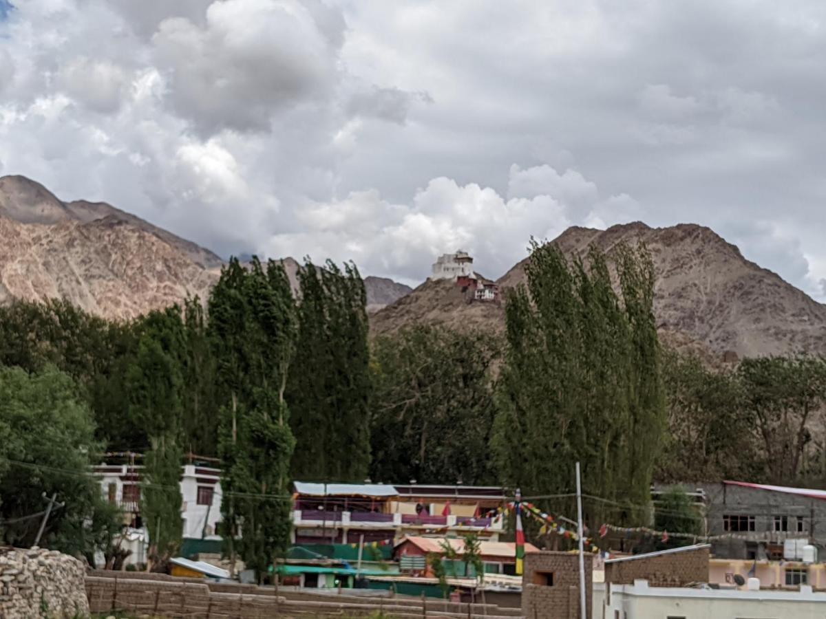 Chandan Guest House Leh Zewnętrze zdjęcie
