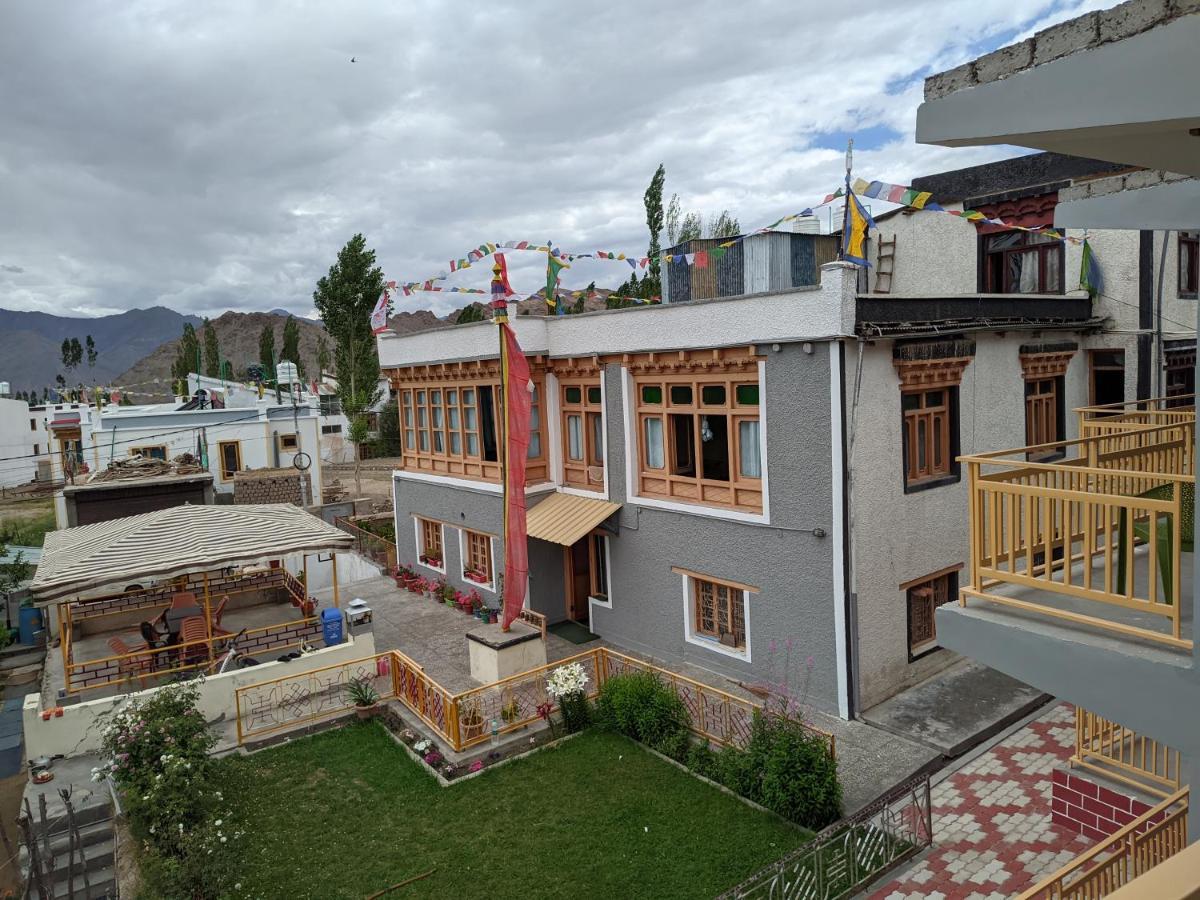Chandan Guest House Leh Zewnętrze zdjęcie