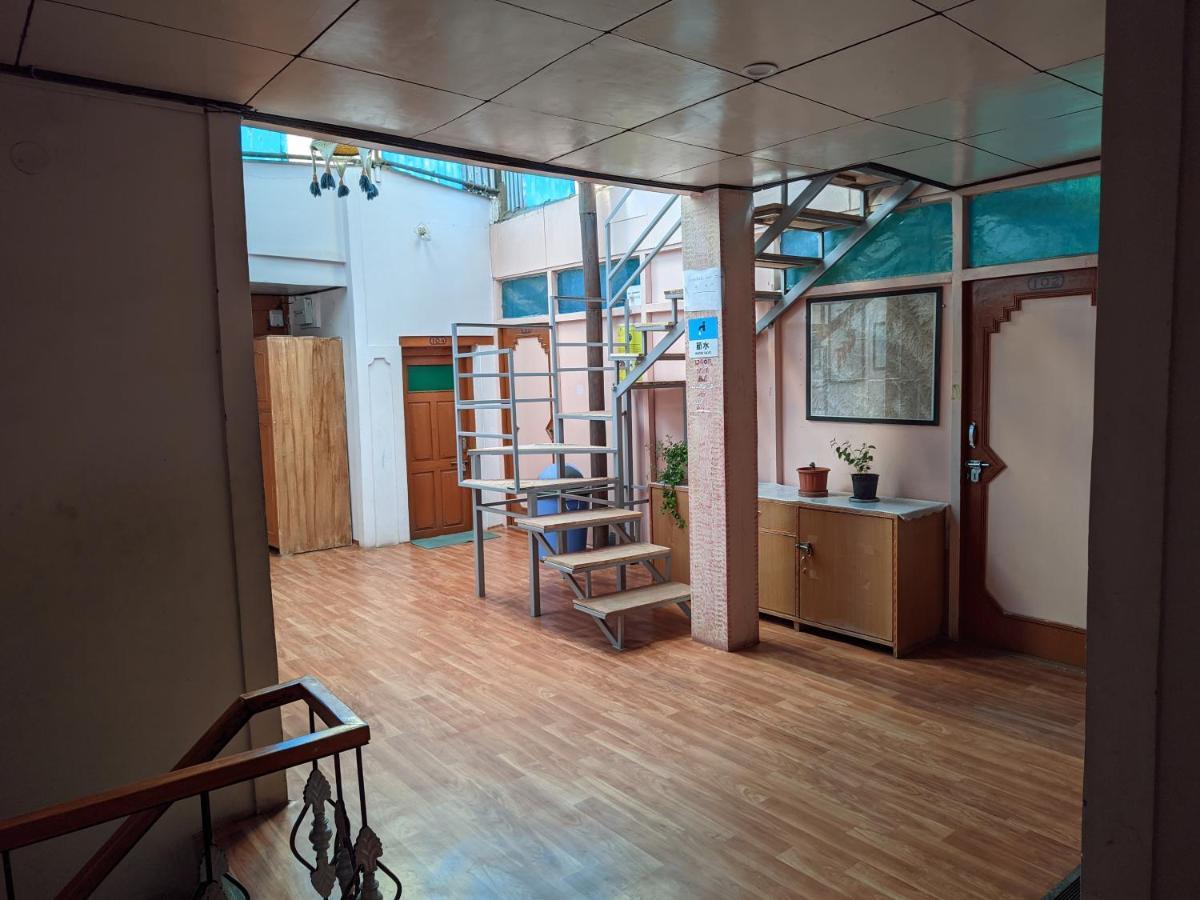 Chandan Guest House Leh Zewnętrze zdjęcie
